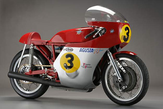 MV Agusta 500cc 1970年モデル 1/12スケール MV Agusta 500cc 1970年モデル 1/12スケール MINICHAMPS 122700001